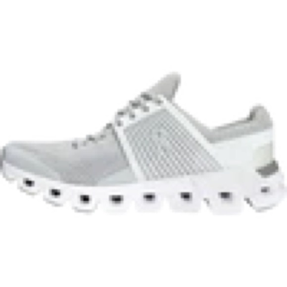 On WOMEN'S CLOUDSWIFT White Running Glacier/White - Picture 2 of 8
